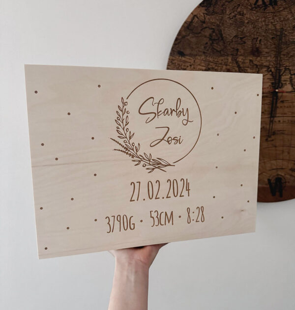 Duże pudełko w kropki